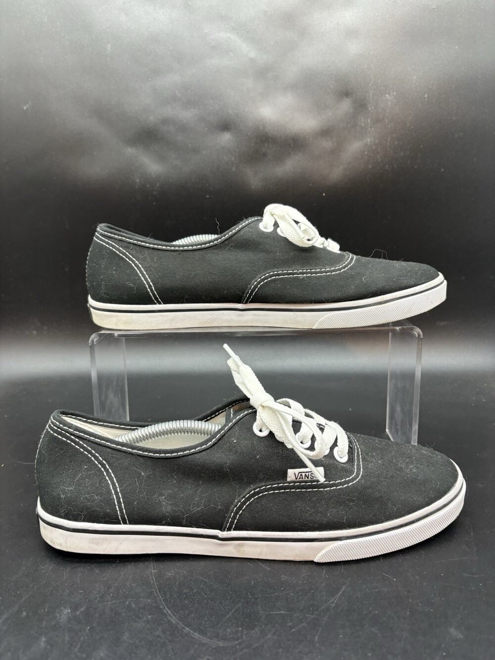 Vans Black Casual Thin Sole Shoes Sneakers Size M 7 W 8.5
